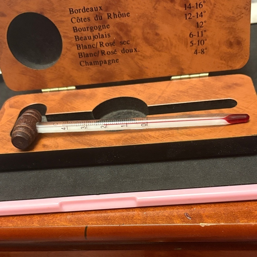 Vintage Wooden Wine Thermometer Case With Thermometer - Picture 5 of 8
